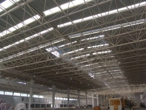 高邮网架工程施工中需要注意哪些事项？